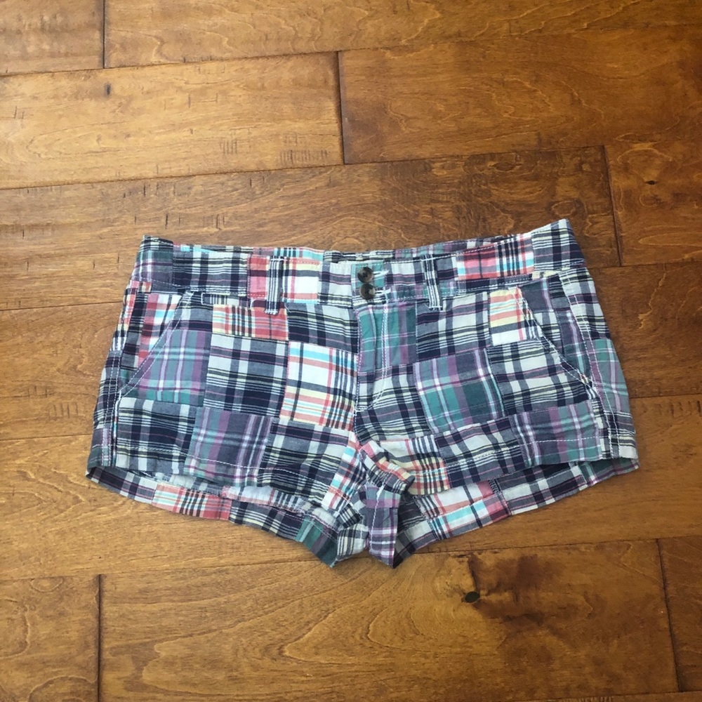 🦄 Size 8: American Eagle Outfitters Plaid Shorts
